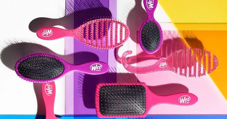 💖 Why a Wet Brush Is a Must-Have in Every Hair Routine